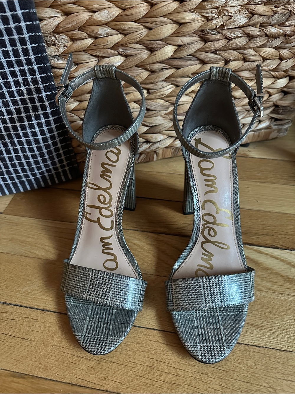 Sam Edelman Gray Plaid Ankle-Strap Block Heel Sandals - sz 8.5